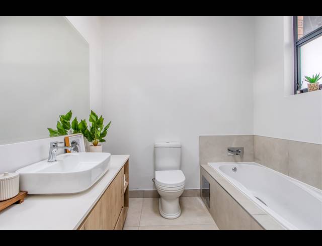 2 BEDROOM APARTMENT TO LET IN BRYANSTON